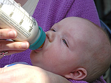Бутылочки для детской смеси, возможно, окажутся вне закона