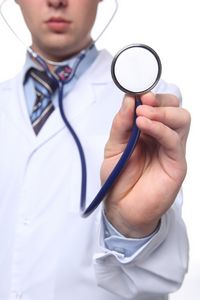 Минздравсоцразвития планирует выдать врачам лицензии на деятельность 