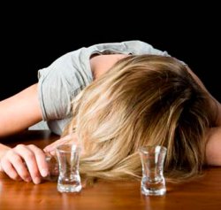В чем коварность женского алкоголизма?