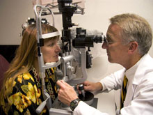 Генетические особенности повышают риски заболевания, лишающего зрения