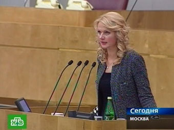 Голикова попросила губернаторов разобраться со снижением зарплат медработников