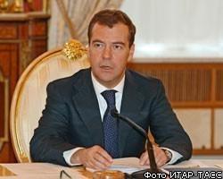 Медведев предлоМедведев предложил выслать врачей и учителей учиться зажил отправить врачей и учителей учиться за рубеж