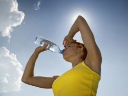 Очищенная питьевая вода лишает человека полезных бактерий