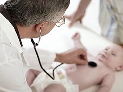 Треть новорожденных в России имеют генетические нарушения