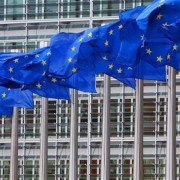 Еврокомиссия предлагает пересмотреть правила клинических испытаний