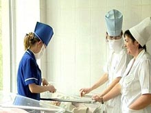 Российских медиков ожидает повышение зарплат на 60-70%