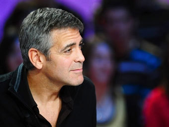 Всемирно узнаваемый актер Джордж Клуни перенес малярию во время поездки в Судан