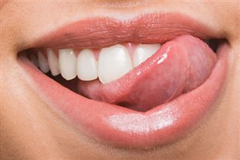 Что можно прочитать о своем здоровье по губам?