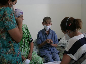 В Таджикистане начали лечить семейный туберкулез