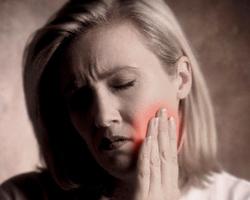 Устранить зубную боль: быстрые меры