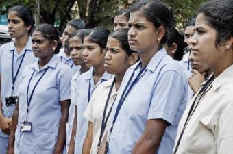 Индийские медсестры объявили забастовку