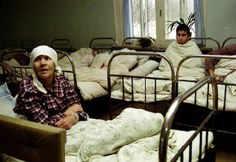 Количество мест в психиатрических стационарах необходимо сокращать - главный нарколог Петербурга