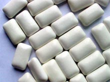 Отсутствие сахара в жвачке не гарантирует ее безопасность для зубов