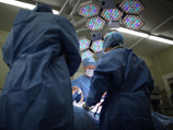 Хирурги из ЮАР успешно пересадили зараженные ВИЧ почки 