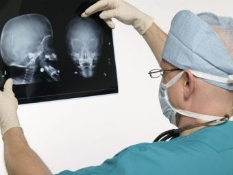 Американских нейрохирургов отстранили от исследований из-за экспериментов над больными