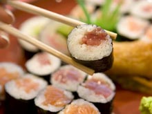 Среди любителей японской кухни распространяется сальмонеллез