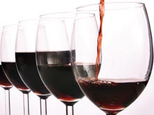 Исследователи выяснили: красное вино, на самом деле, не улучшает здоровье человека