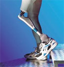 Новые бионические протезы руки и колена.