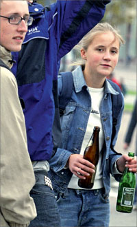 Родительский алкоголизм провоцирует то же расстройство у детей
