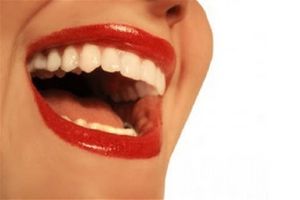 Стоматология: Ухоженные зубы влияют на продолжительность жизни девушек 