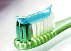 Зубную щетку следует выбирать тщательно