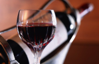Бокал вина полезен лишь для стройных