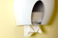 Бумажные полотенца признаны разносчиками опасных бактерий