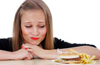 Женщинам, стремящимся похудеть, строго запрещается голодать