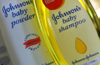 Гигант Johnson & Johnson обещает сделать свои продукты безопасными для здоровья