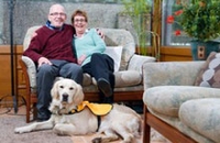Шотландия готовит специальных собак для больных деменцией