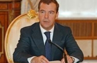 Медведев предлоМедведев предложил выслать врачей и учителей учиться зажил отправить врачей и учителей учиться за рубеж
