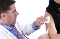 Программа вакцинации вызвала яростные споры среди врачей