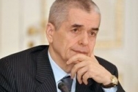 Онищенко: в Крымске возможна вспышка кишечных заболеваний Онищенко: в Крымске возможна вспышка кишечных заболеваний