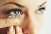 Новые контактные линзы успешно лечат заболевания роговицы глаза