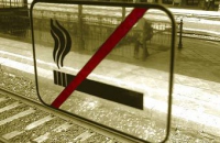 Правительство собралось запретить курение в поездах
