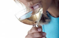 Шампанское поможет сбросить лишние килограммы, утверждают эксперты