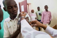 В Гвинее в результате заболевания Эбола число жертв увеличилось вдвое