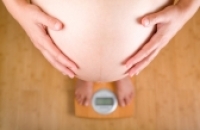 Избыточный вес беременной влияет на уровень железа в крови новорожденного
