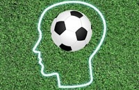 Мозг футболистов страдает от ударов мячом по голове