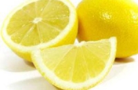 Лимонную воду назвали самым полезным напитком