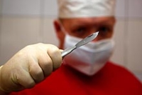 Россияне не готовы наказывать врачей за ошибки, показал опрос