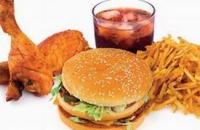 Нездоровую пищу могут обложить «налогом на вредность»