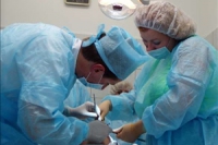 В Новосибирске врачи провели операцию ребенку, который находился в материнской утробе