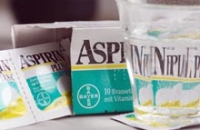 Аспирин способствует заболеванию глаз, доказали неврологи