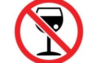 Подросткам лучше вообще запрещать алкоголь