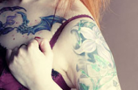 Британию охватила мода на татуированные соски