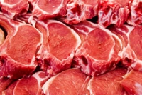 Мясо отнимает у человека годы жизни, установили специалисты