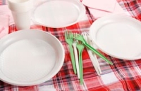 Ученые рекомендуют отказаться от использования пластиковой посуды