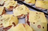 Обыденный сыр способен кардинально поменять жизнь человека, защитив от диабета