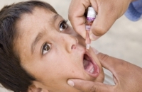 В Пакистане ранили прививавшего детей от полиомиелита врача